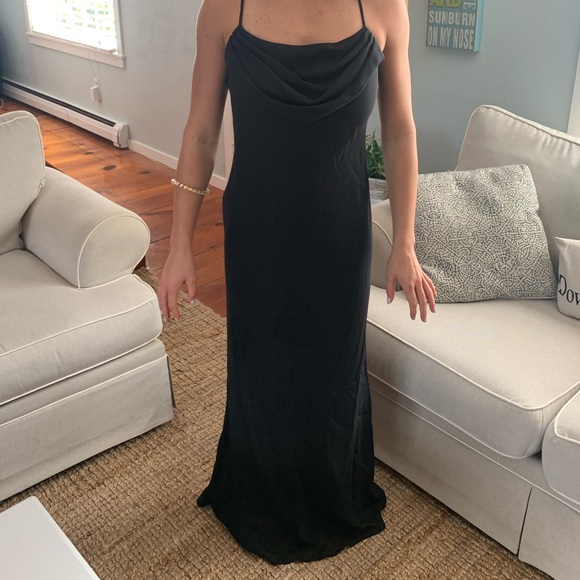 Long black dress - Picture 1 of 2